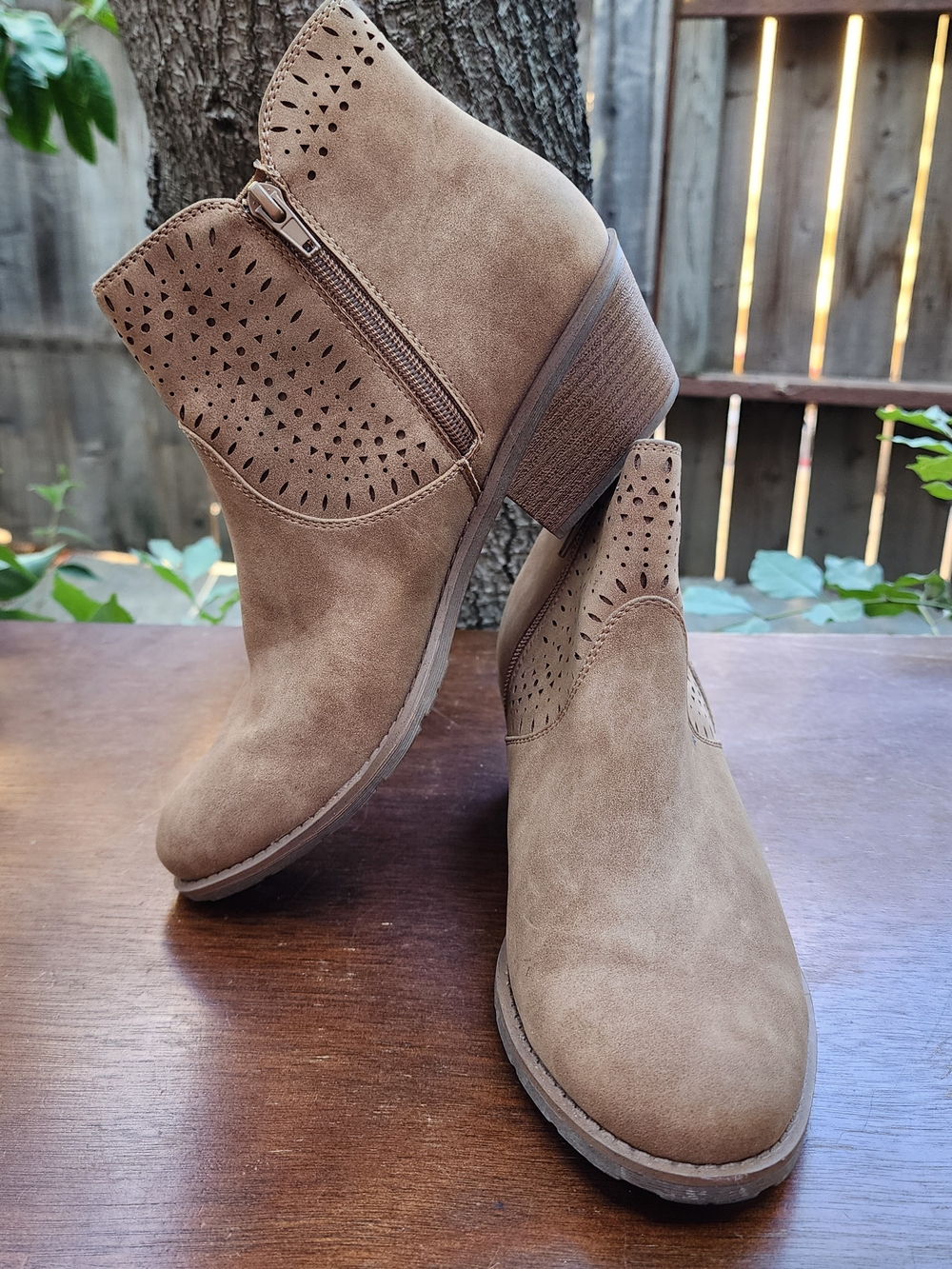 Indigo Rd. Tan Suede Laser Cut Perforated Ankle Booties Size [9]